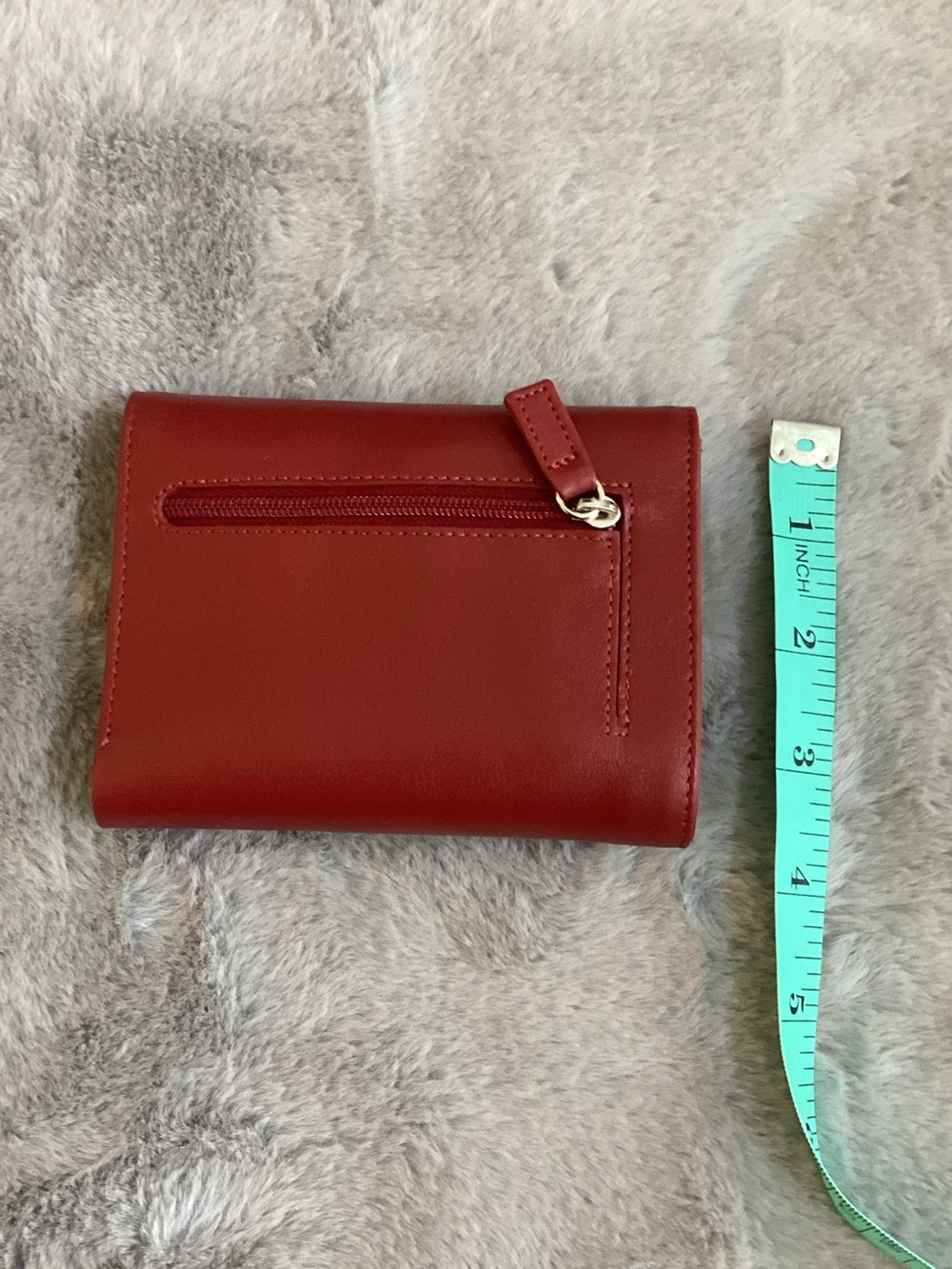 Compact Red Leather Wallet - Picture 2 of 9